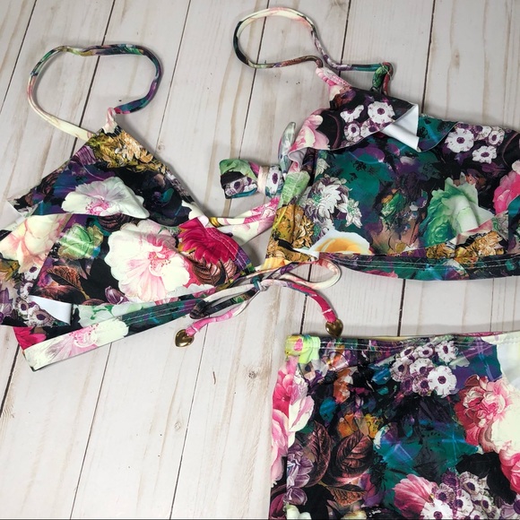 Colorful, Floral High-Waisted 2 Piece Swimsuit - Size Medium - Picture 7 of 13